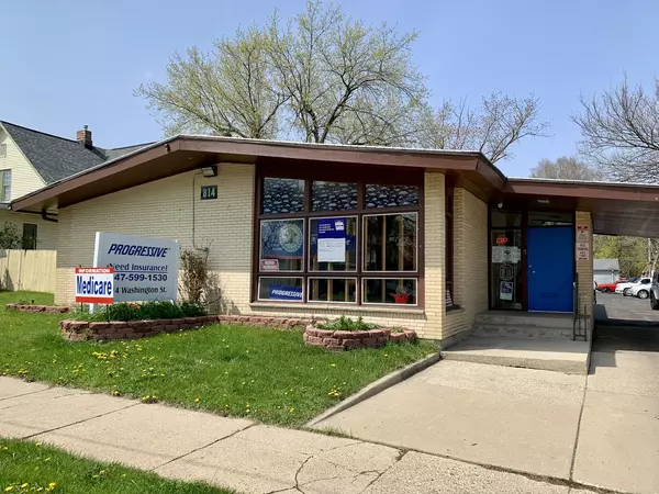 Waukegan, IL 60085,814 Washington ST