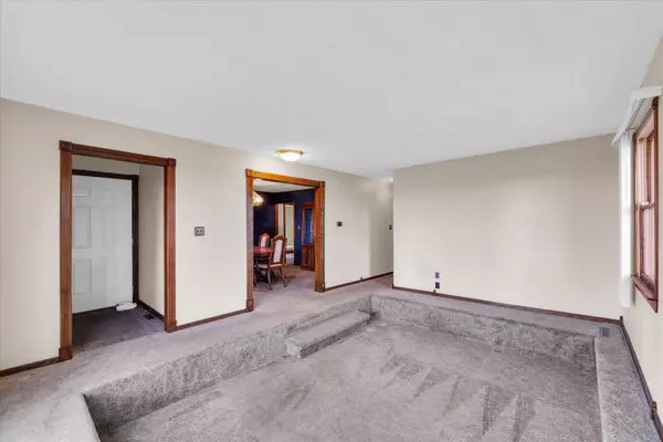 Gilman, IL 60938,824 W 3rd ST