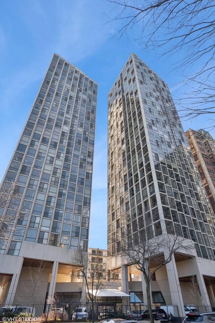 345 W Fullerton Pkwy #2505, Chicago, IL 60614