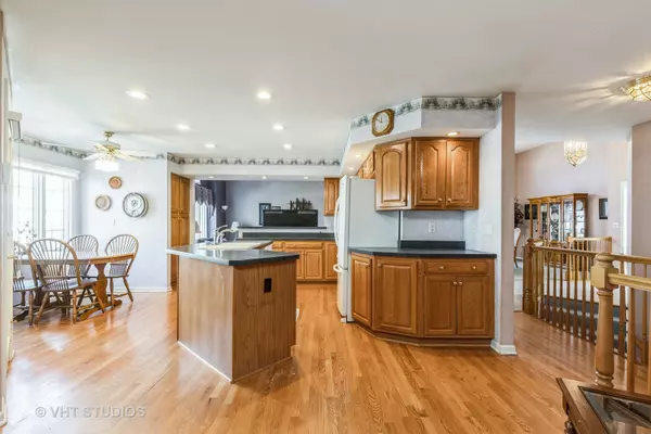Mchenry, IL 60050,5608 Chesapeake DR