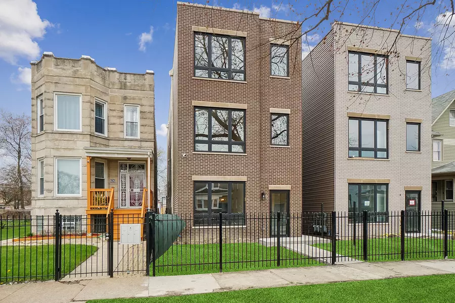 630 N LONG AVE, Chicago, IL 60644