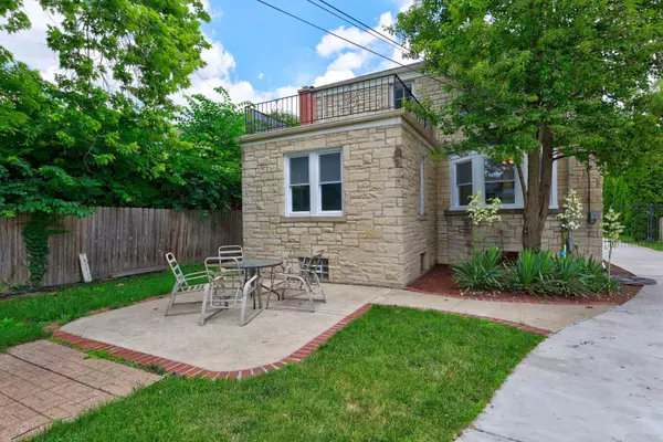 River Forest, IL 60305,1530 ASHLAND AVE