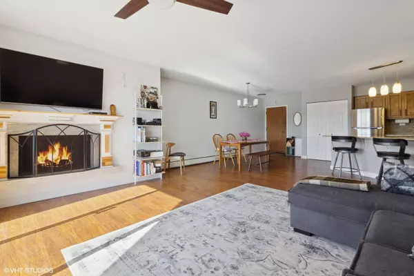 Downers Grove, IL 60515,4250 Saratoga AVE #301