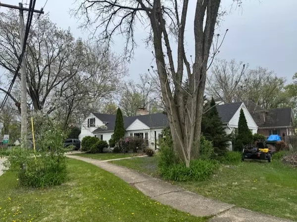 Wheaton, IL 60187,1010 E Illinois ST