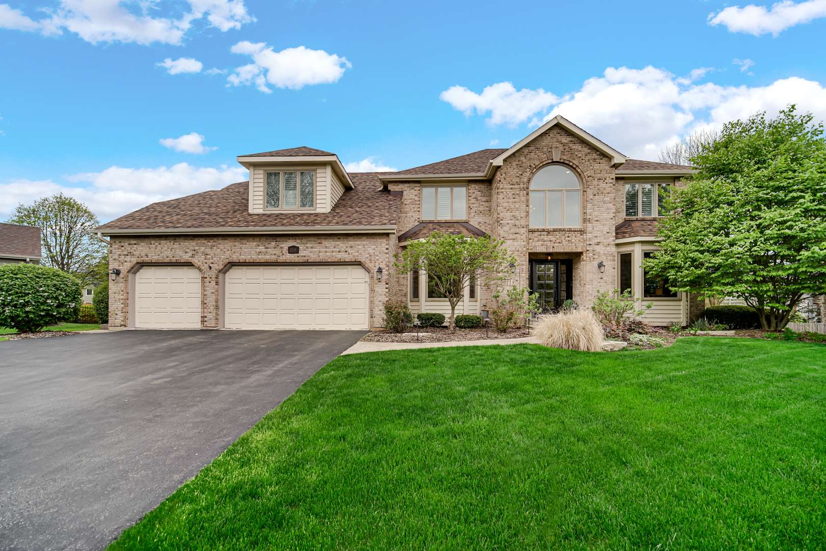 Naperville, IL 60565,2119 Overstreet CT