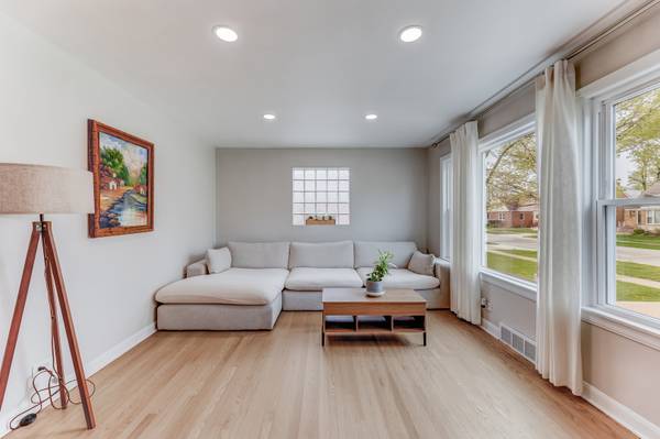 La Grange Park, IL 60526,1241 Blanchan AVE