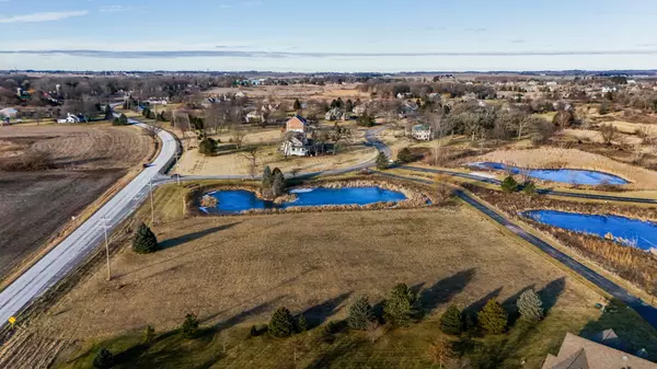Elgin, IL 60124,2 Stonecrest DR