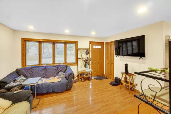 Mokena, IL 60448,19605 Redwood LN