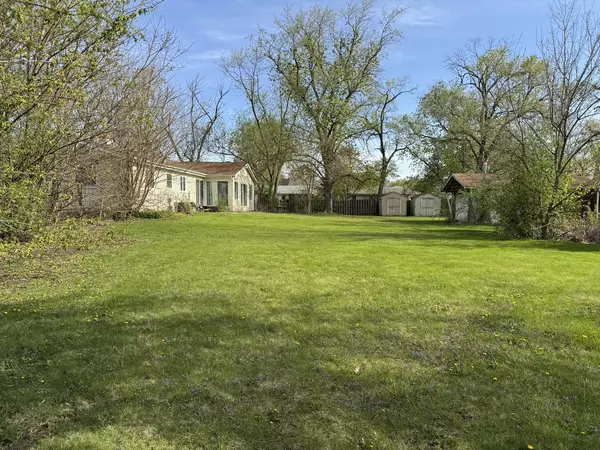 Elk Grove Village, IL 60007,301 Forest View AVE