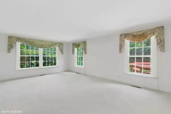 Lake Forest, IL 60045,263 Linden AVE