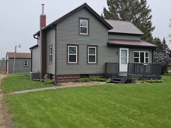 1770 Hoover RD,  Deer Grove,  IL 61243