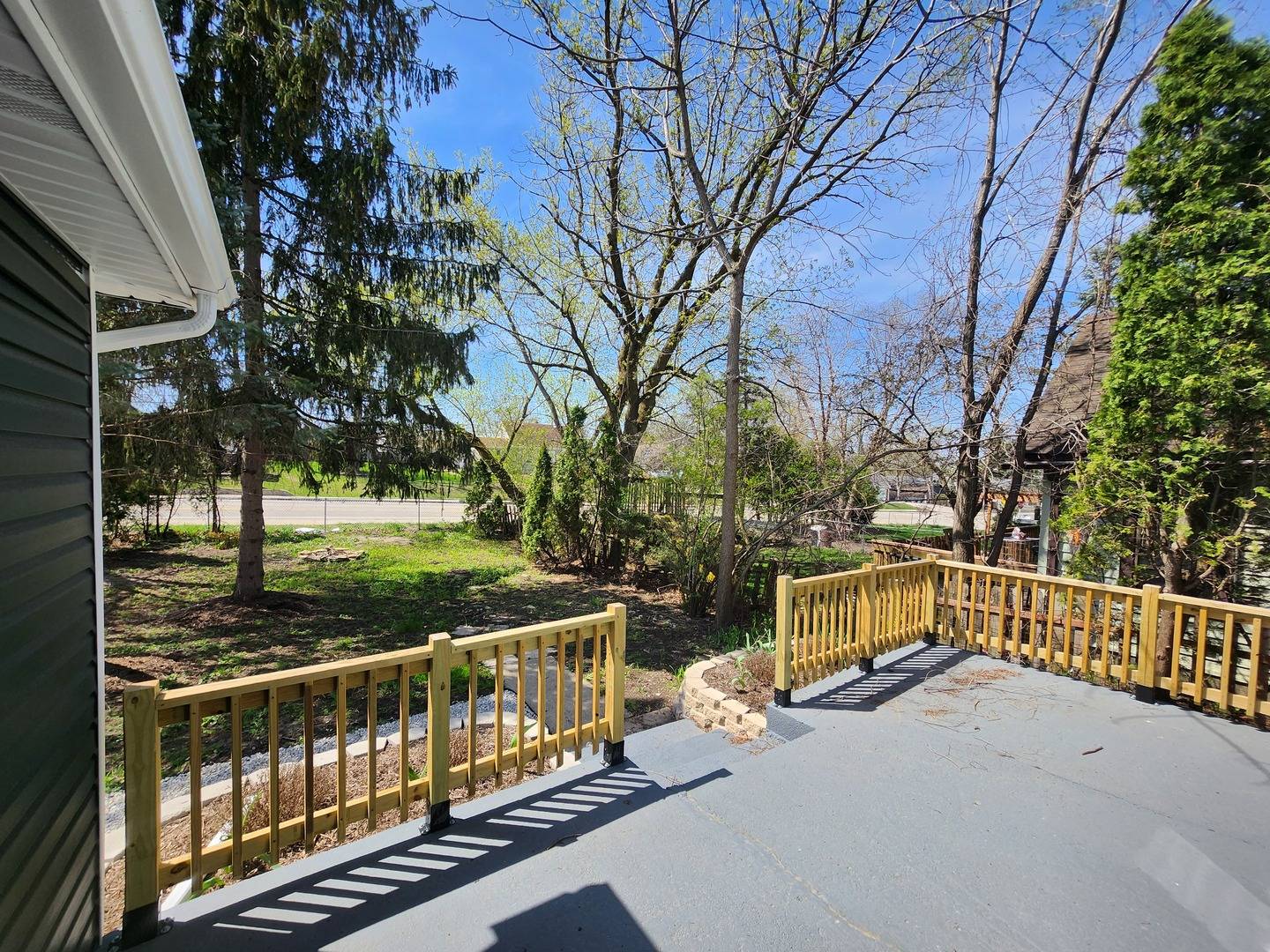 Round Lake Park, IL 60073,13 E Lake Shore DR