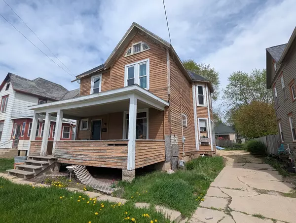 1123 S Carroll AVE, Freeport, IL 61032