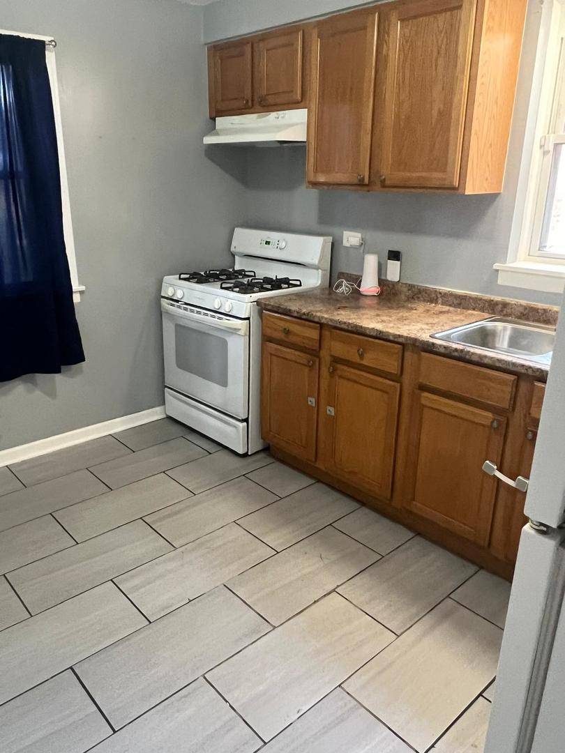 Dolton, IL 60419,14534 S GRANT ST