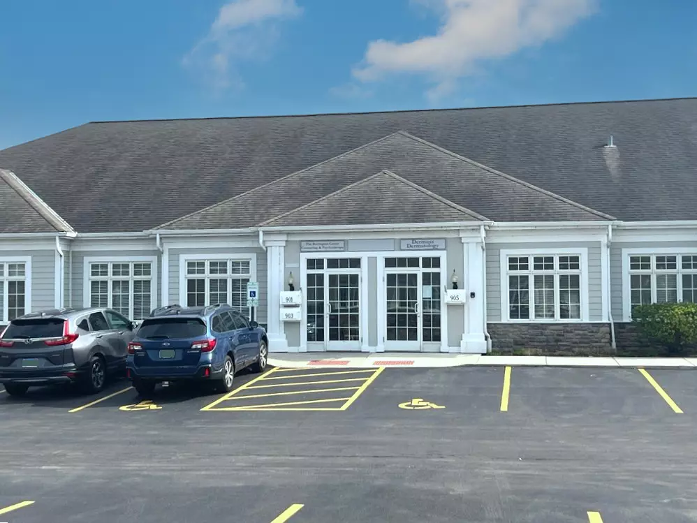 Fox River Grove, IL 60010,903 Fox Glen CT
