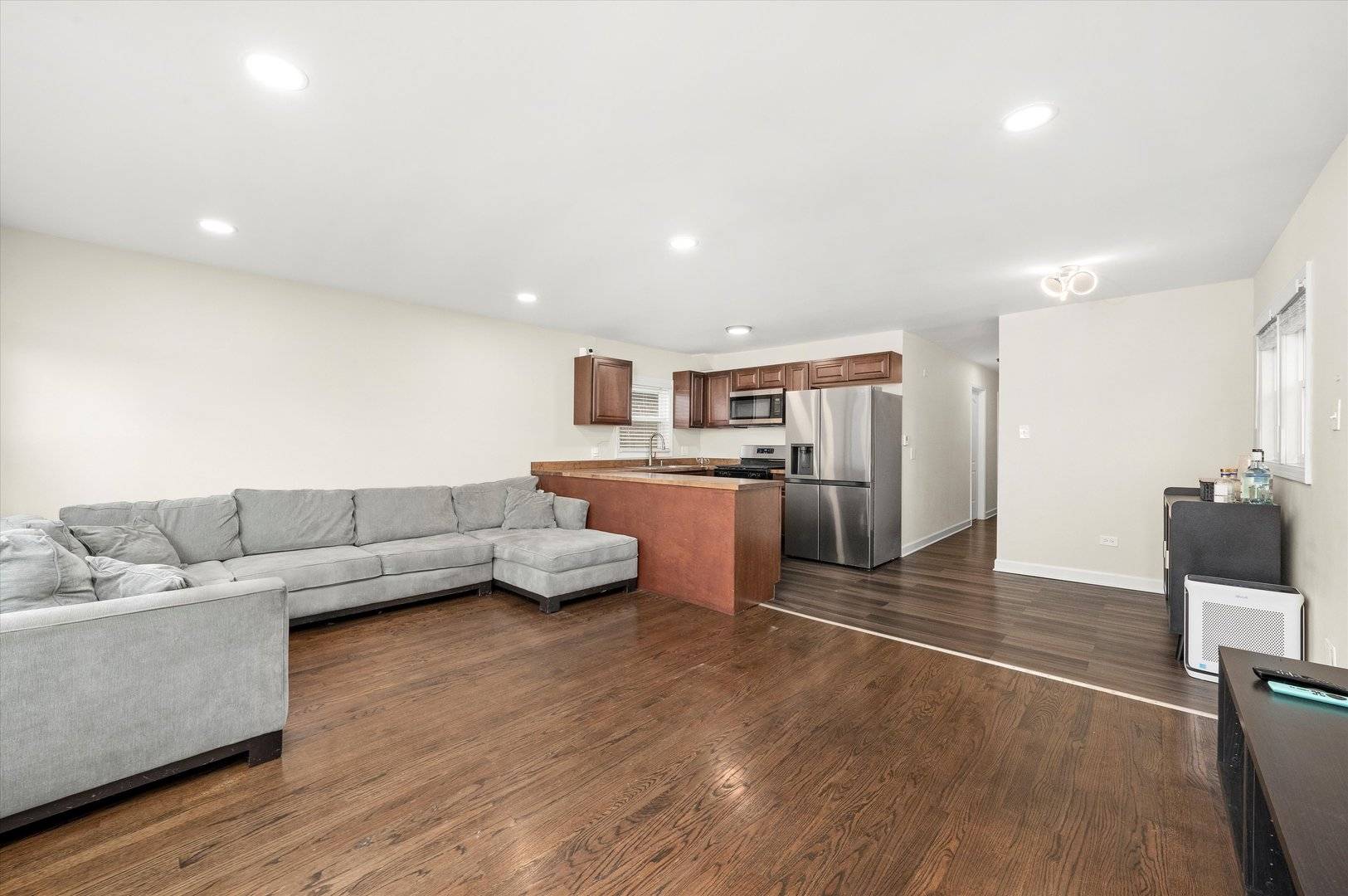 Summit, IL 60501,7619 W 63rd PL