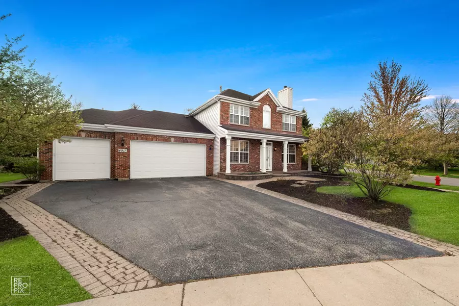 4911 Princeton LN, Lake In The Hills, IL 60156
