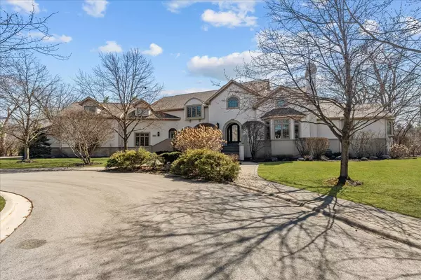 2521 Palmer CT, Riverwoods, IL 60015