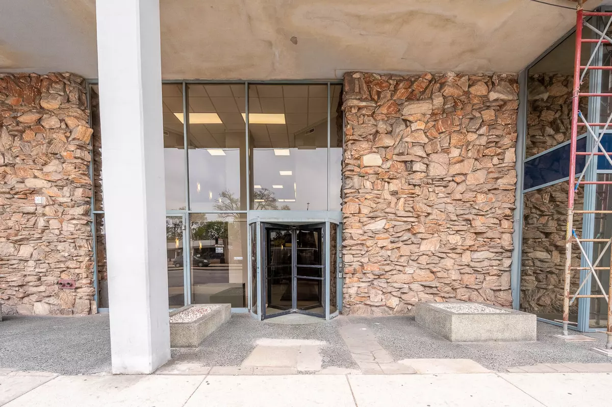 Elmwood Park, IL 60707,7234 W North AVE #1005