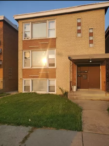 12537 S Marshfield AVE, Calumet Park, IL 60827