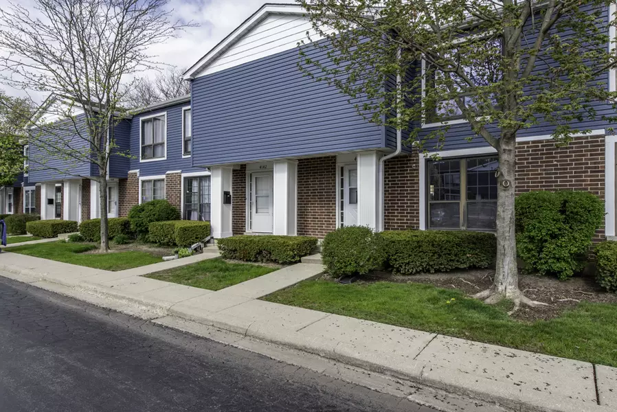 4140 Brentwood LN, Waukegan, IL 60087