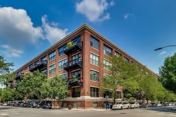 1040 W Adams ST #203, Chicago, IL 60607