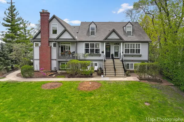 Libertyville, IL 60048,623 Broadway ST