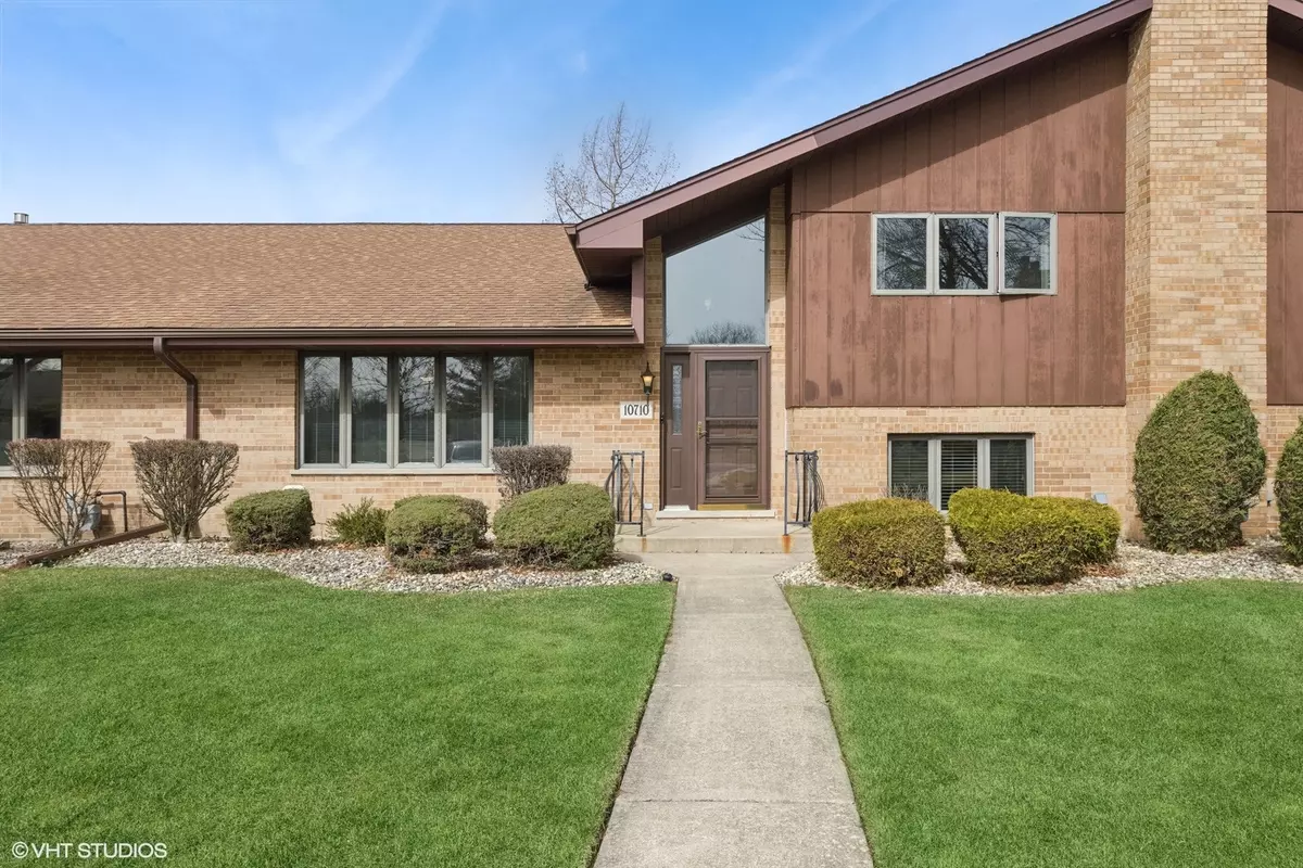Orland Park, IL 60467,10710 Kentucky CT #31