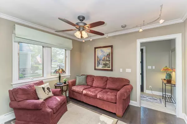 Downers Grove, IL 60515,221 8th ST