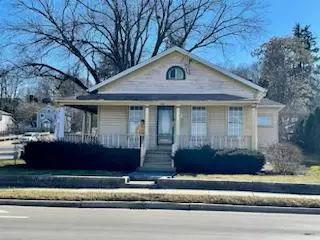 114 E Illinois ST E, Lemont, IL 60439