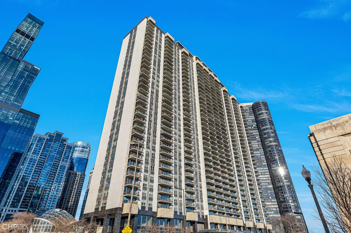 Chicago, IL 60601,400 E Randolph ST #3428