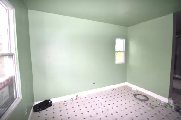 Chicago, IL 60609,4858 S MAY ST