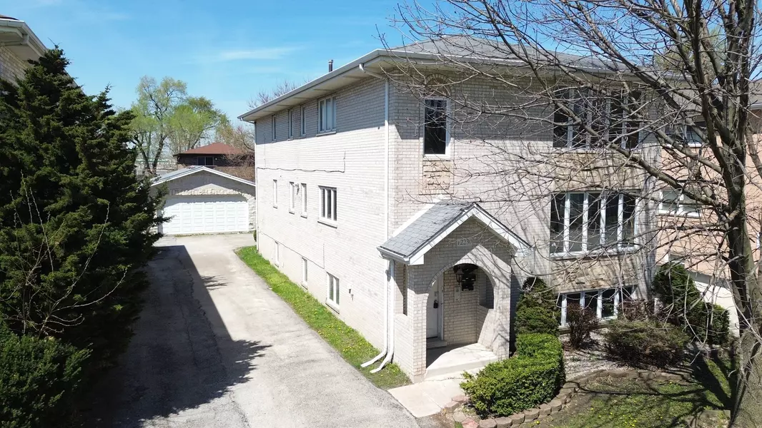 12230 S McDaniels ST, Alsip, IL 60803