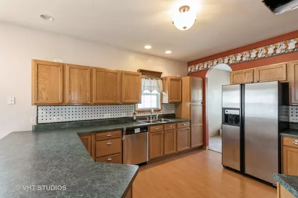 Richmond, IL 60071,5304 W Valley DR