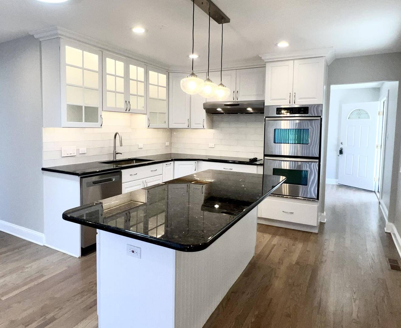 Libertyville, IL 60048,15122 W Redwood LN