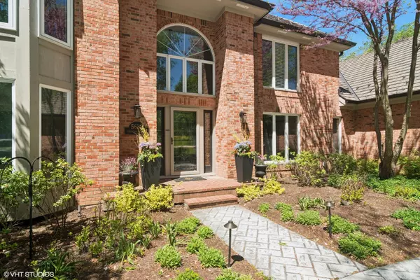 Long Grove, IL 60047,5632 Oakwood CIR