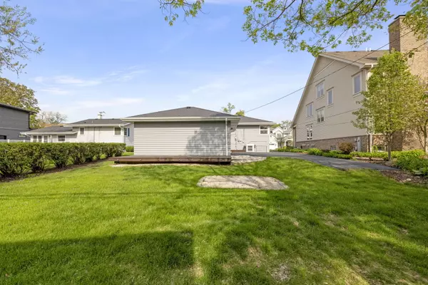 Naperville, IL 60540,625 Wellner RD