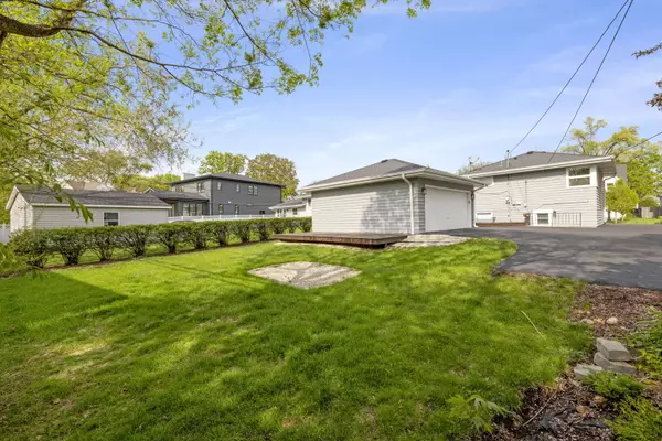 Naperville, IL 60540,625 Wellner RD
