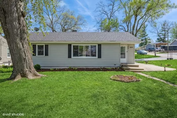 8925 Ramble RD, Wonder Lake, IL 60097