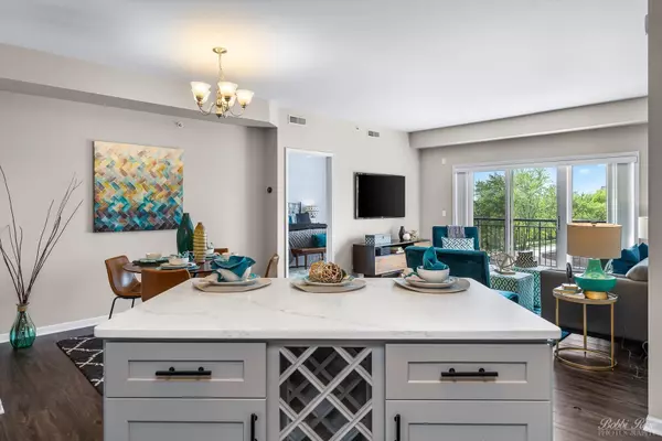 Palatine, IL 60067,235 N Smith ST #509