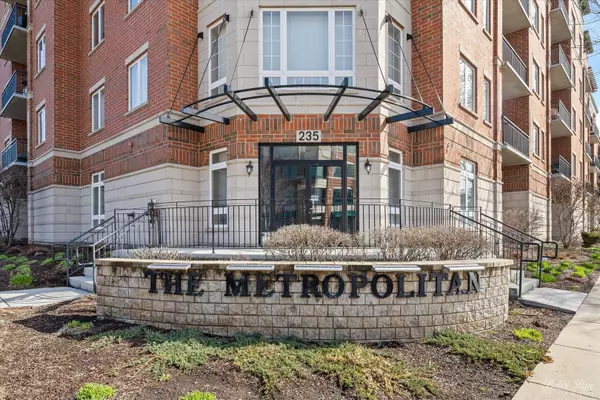 Palatine, IL 60067,235 N Smith ST #509