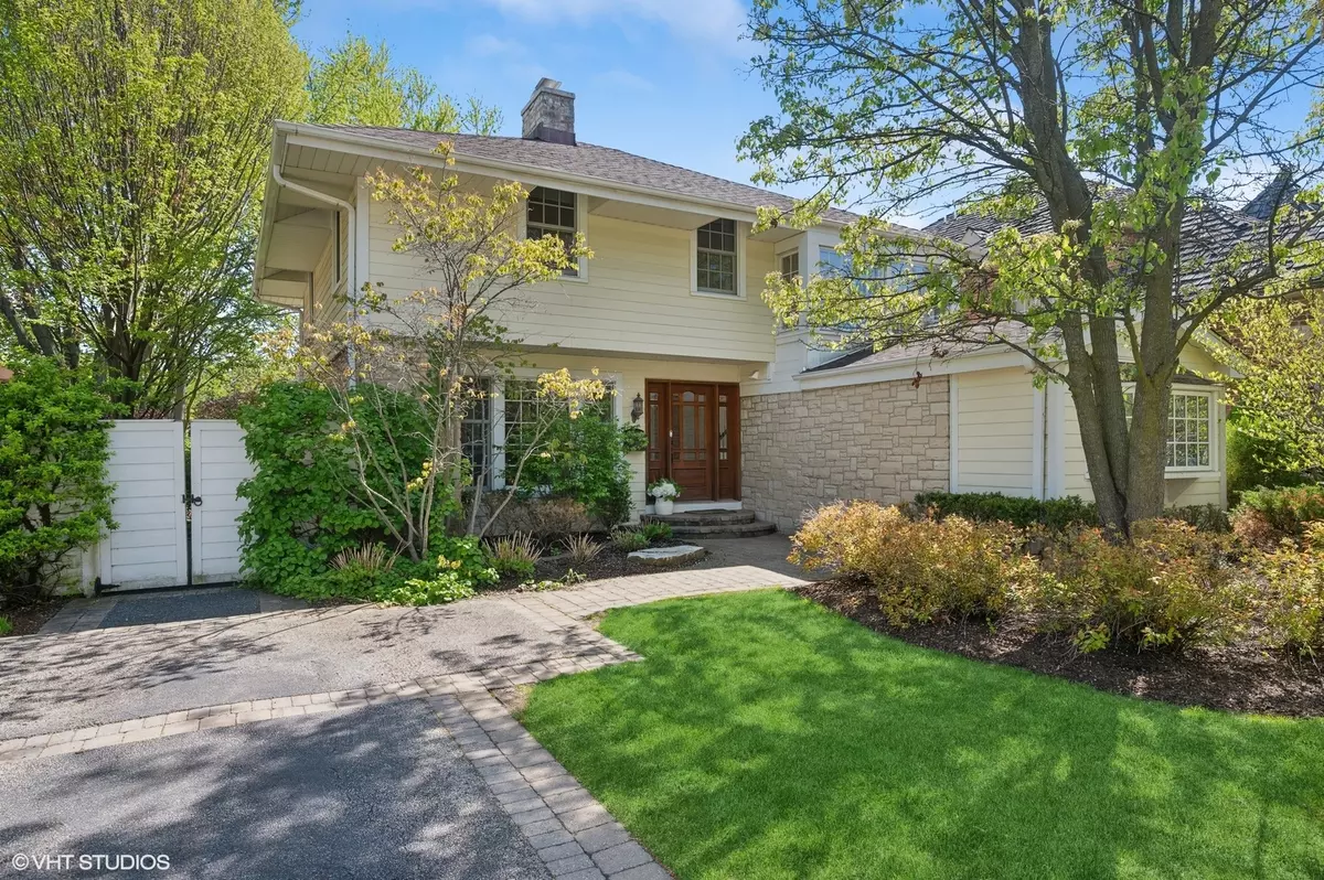 Glenview, IL 60025,2135 Henley ST