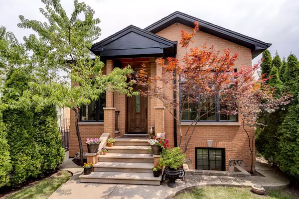 6033 N JERSEY AVE, Chicago, IL 60659