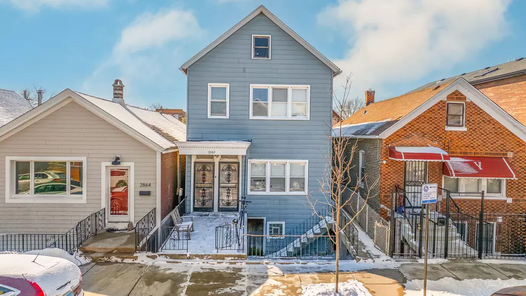 2862 S Keeley ST, Chicago, IL 60608