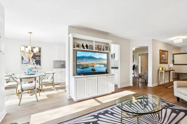 Schaumburg, IL 60173,316 Spring Creek CIR
