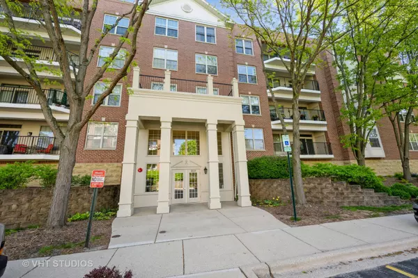 3115 Town Square DR #303, Rolling Meadows, IL 60008