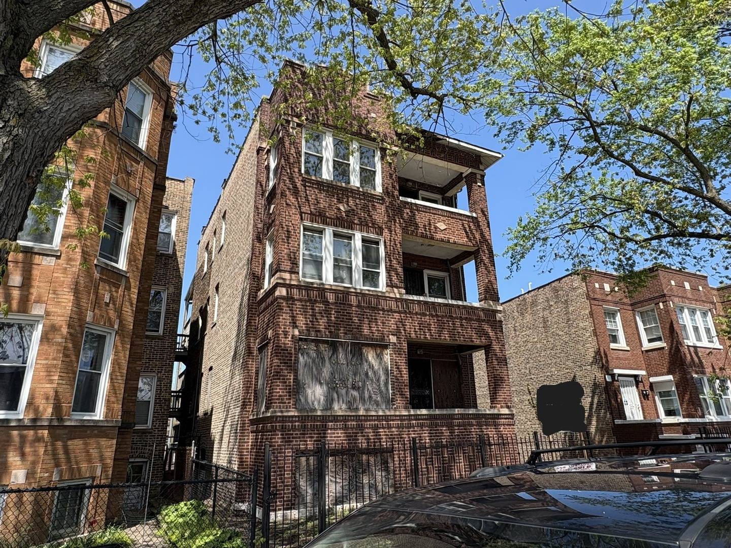 Chicago, IL 60619,1526 E 72nd PL