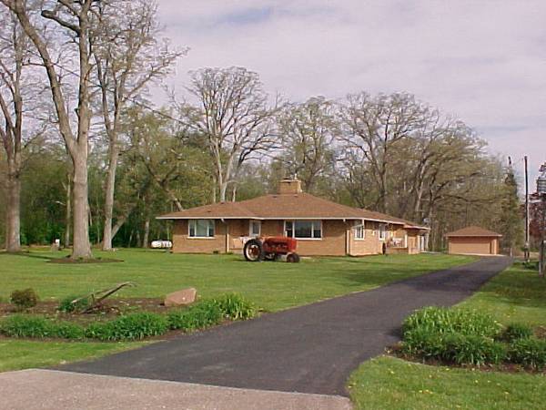 14518 Russellville RD, Capron, IL 61012
