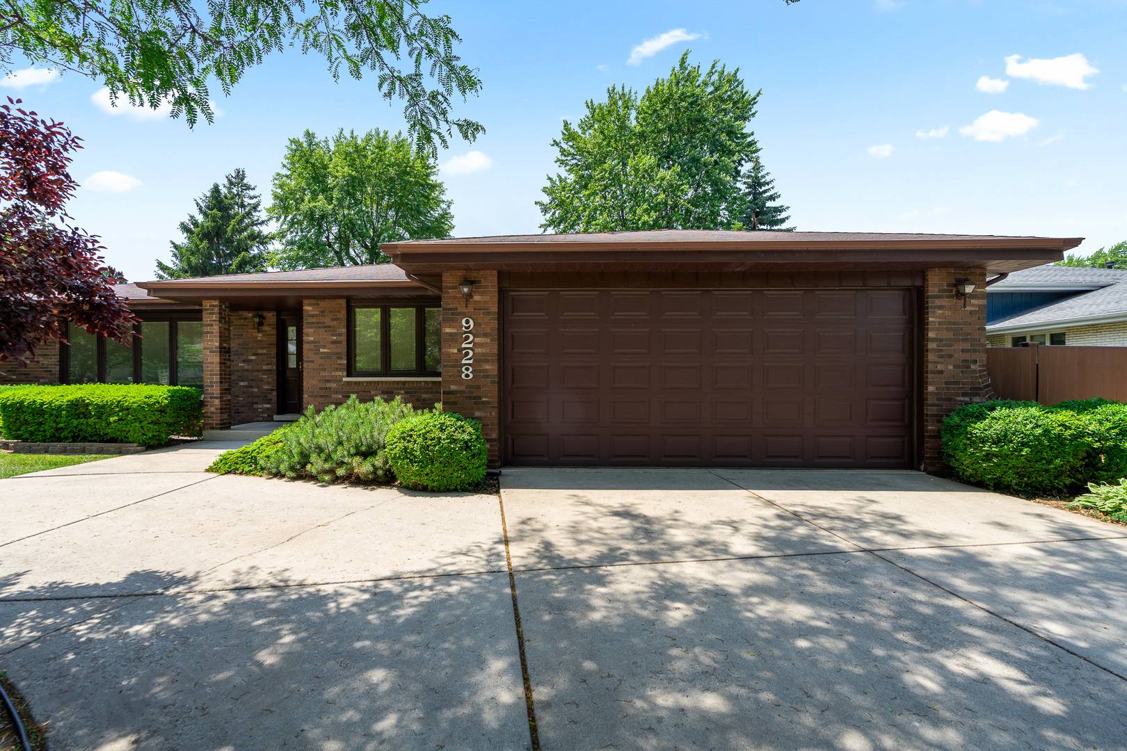 9228 Ridgeland AVE, Oak Lawn, IL 60453