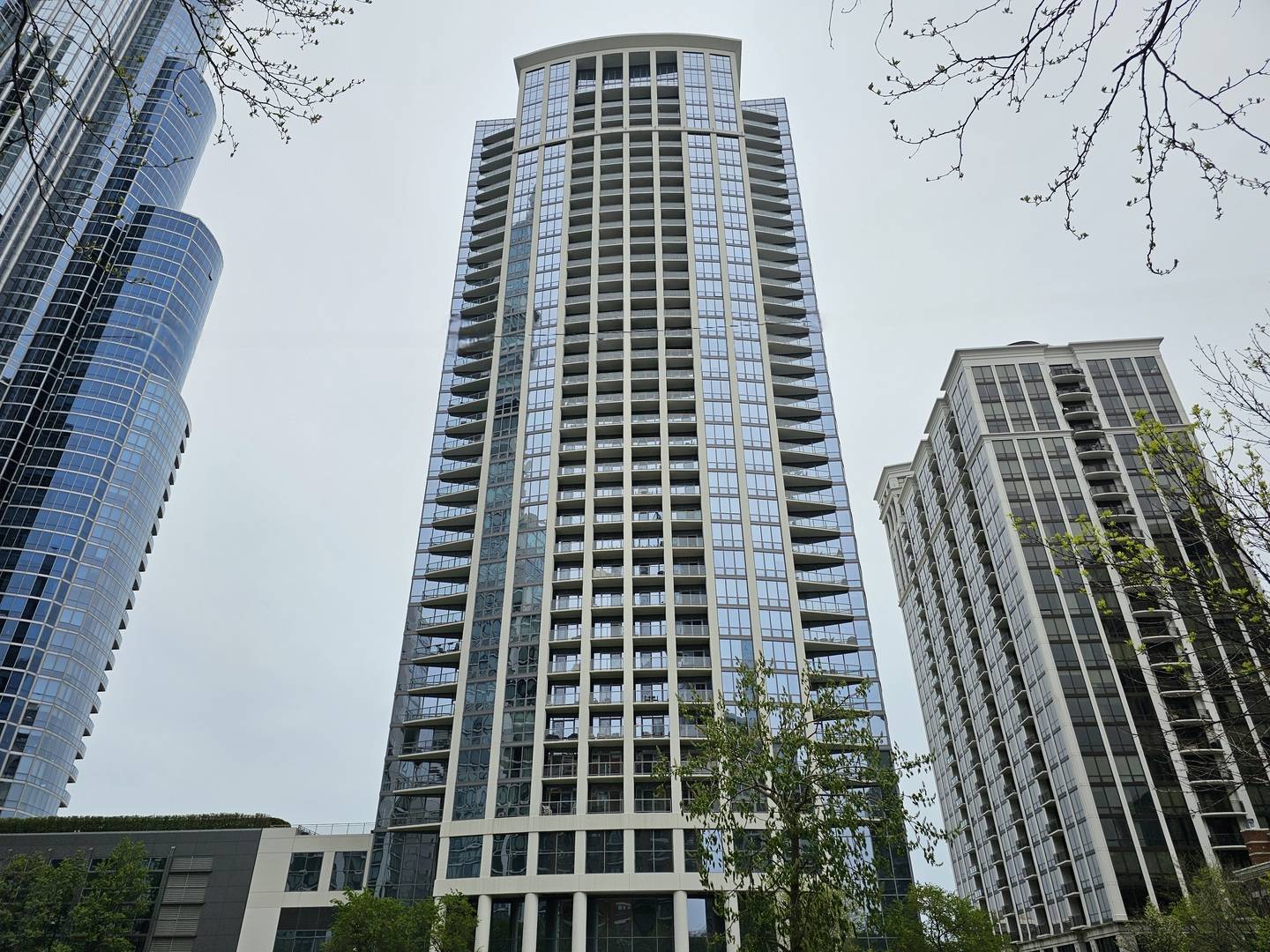 1235 S PRAIRIE AVE #2102, Chicago, IL 60605